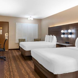 Top Floor Queen Room